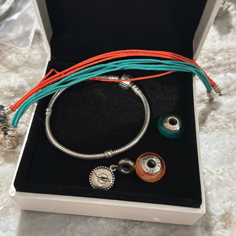 Pandora Miami Dolphins Set